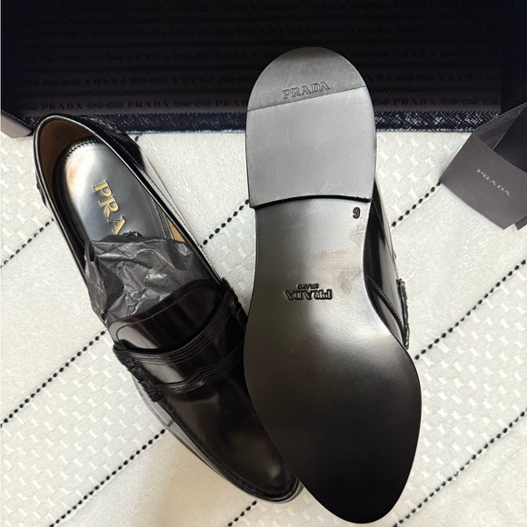 ? AUTH PRADA CALZATURE UOMO SOAZZOLATO NERO EUROPEAN SIZE 6 BRAND NEW W/BOX